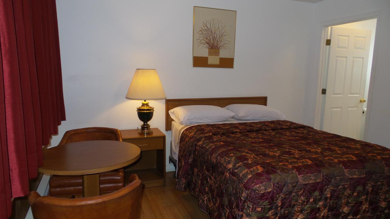 Golden Lion Motel Raymond Ngoại thất bức ảnh